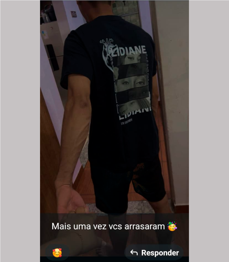 Camiseta Olhar de Lidiane